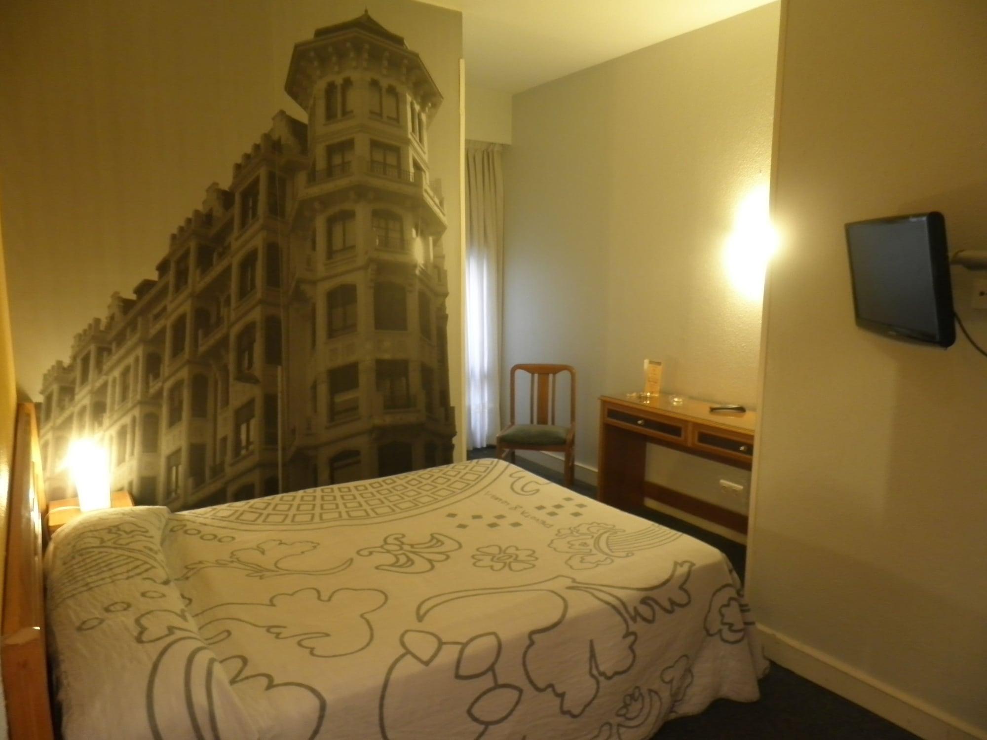 Hotel Photo Zabalburu บิลเบา ภายนอก รูปภาพ