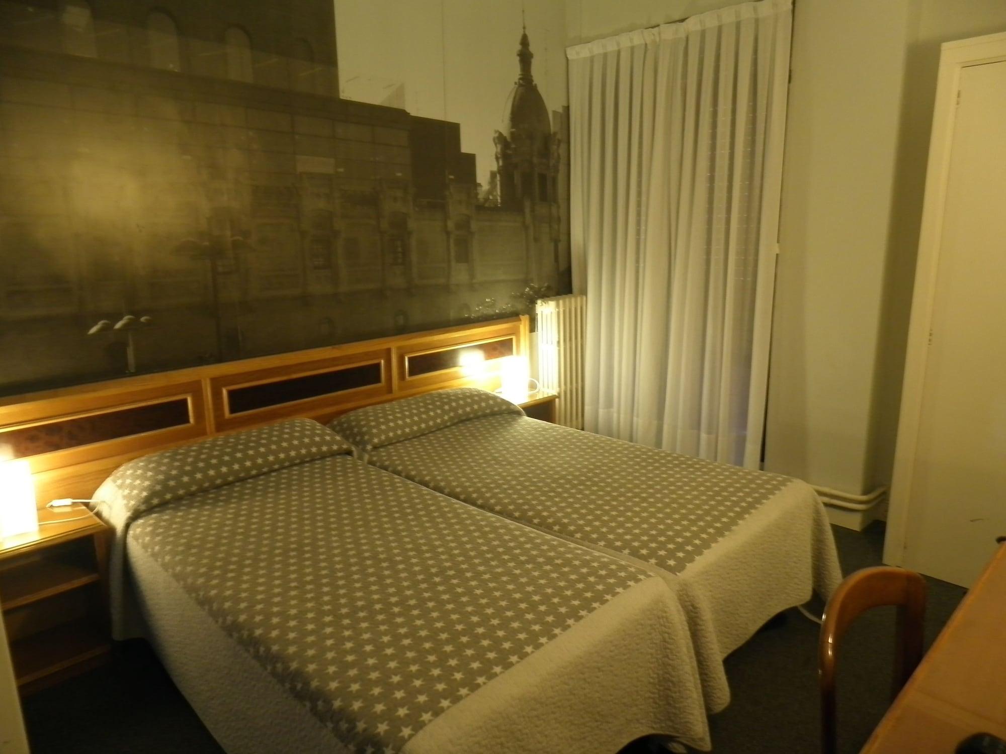 Hotel Photo Zabalburu บิลเบา ภายนอก รูปภาพ