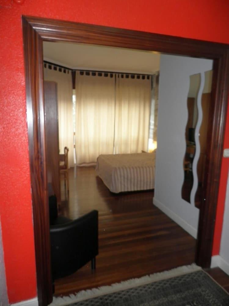 Hotel Photo Zabalburu บิลเบา ภายนอก รูปภาพ