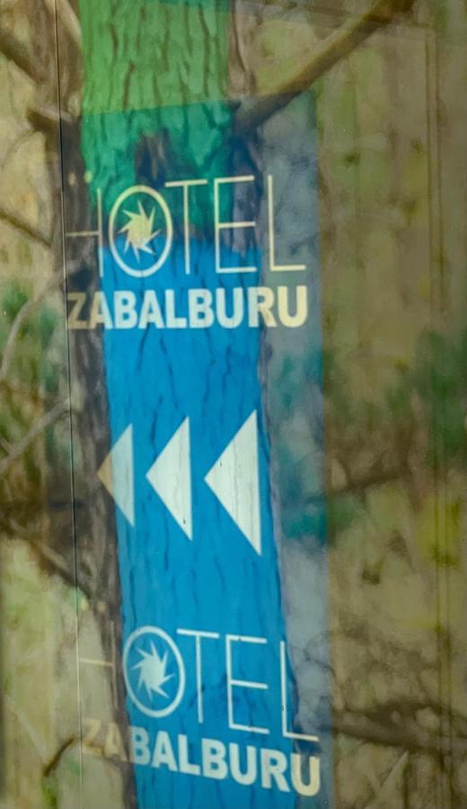 Hotel Photo Zabalburu บิลเบา ภายนอก รูปภาพ